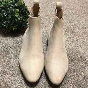 Banana Republic Cream Tan Ankle Boots Sz 8